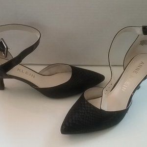 Anne Klein Black Patent/Textured Leather Low-heel